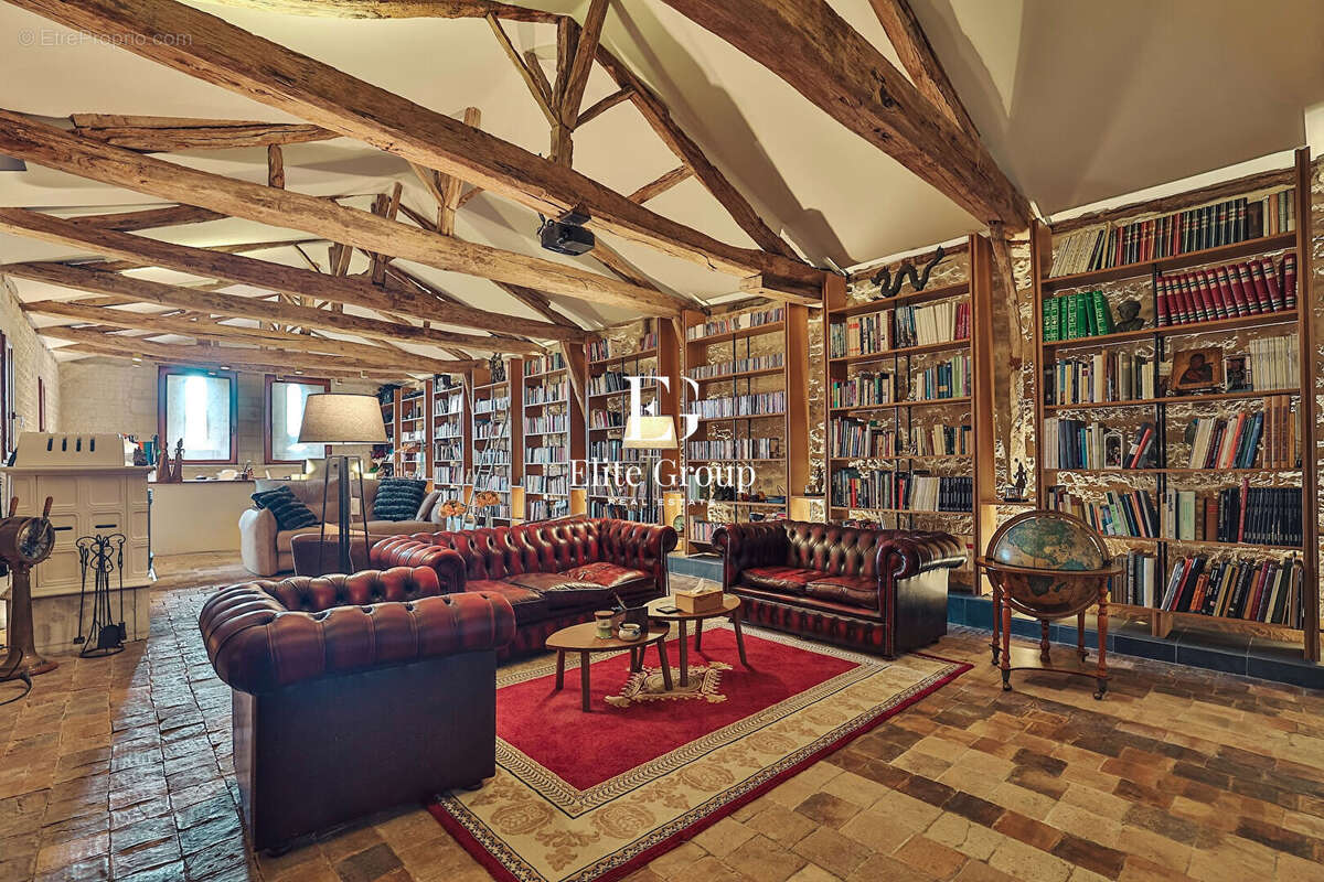 A vendre magnifique maison de caractère proche de cognac - 7 pièces - 360 m² - photo 7