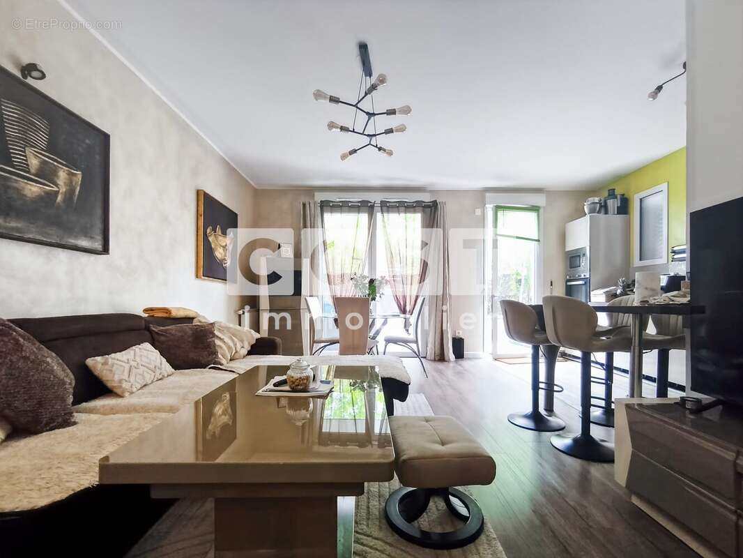 Appartement à GENNEVILLIERS