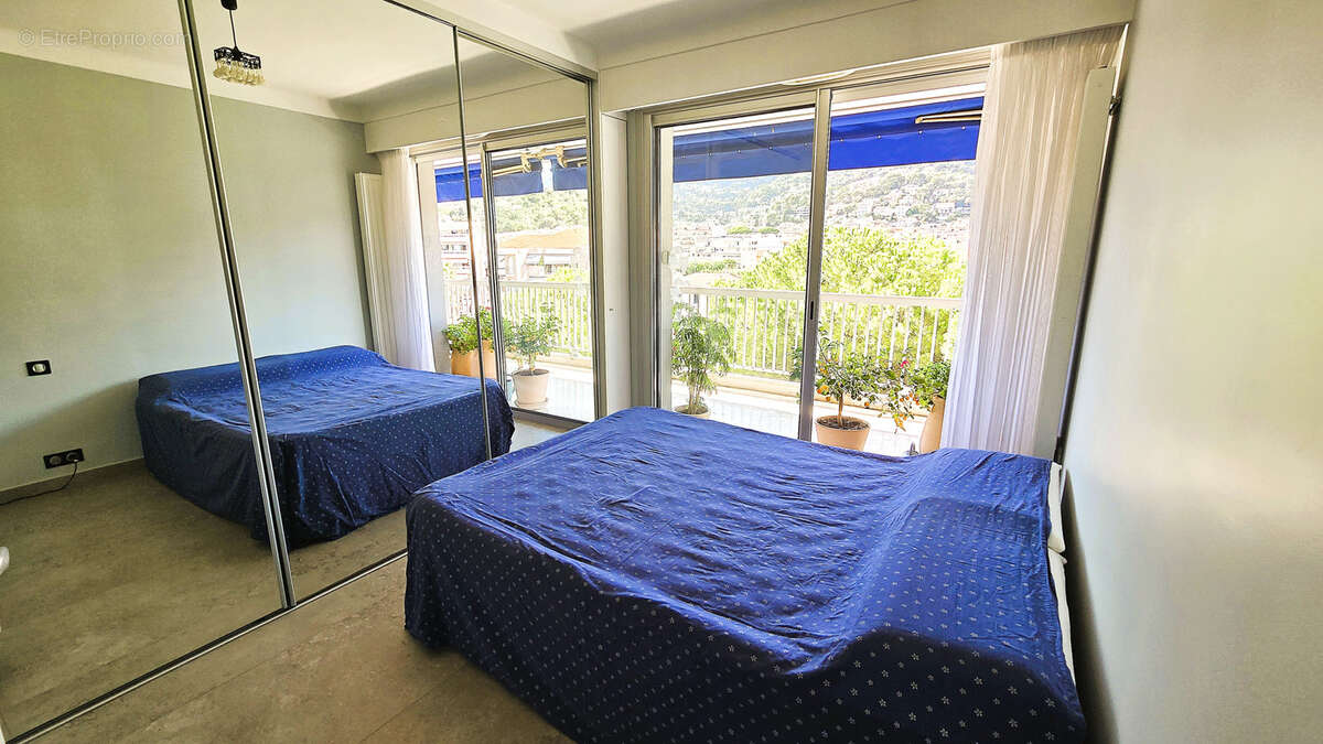 Appartement à ROQUEBRUNE-CAP-MARTIN