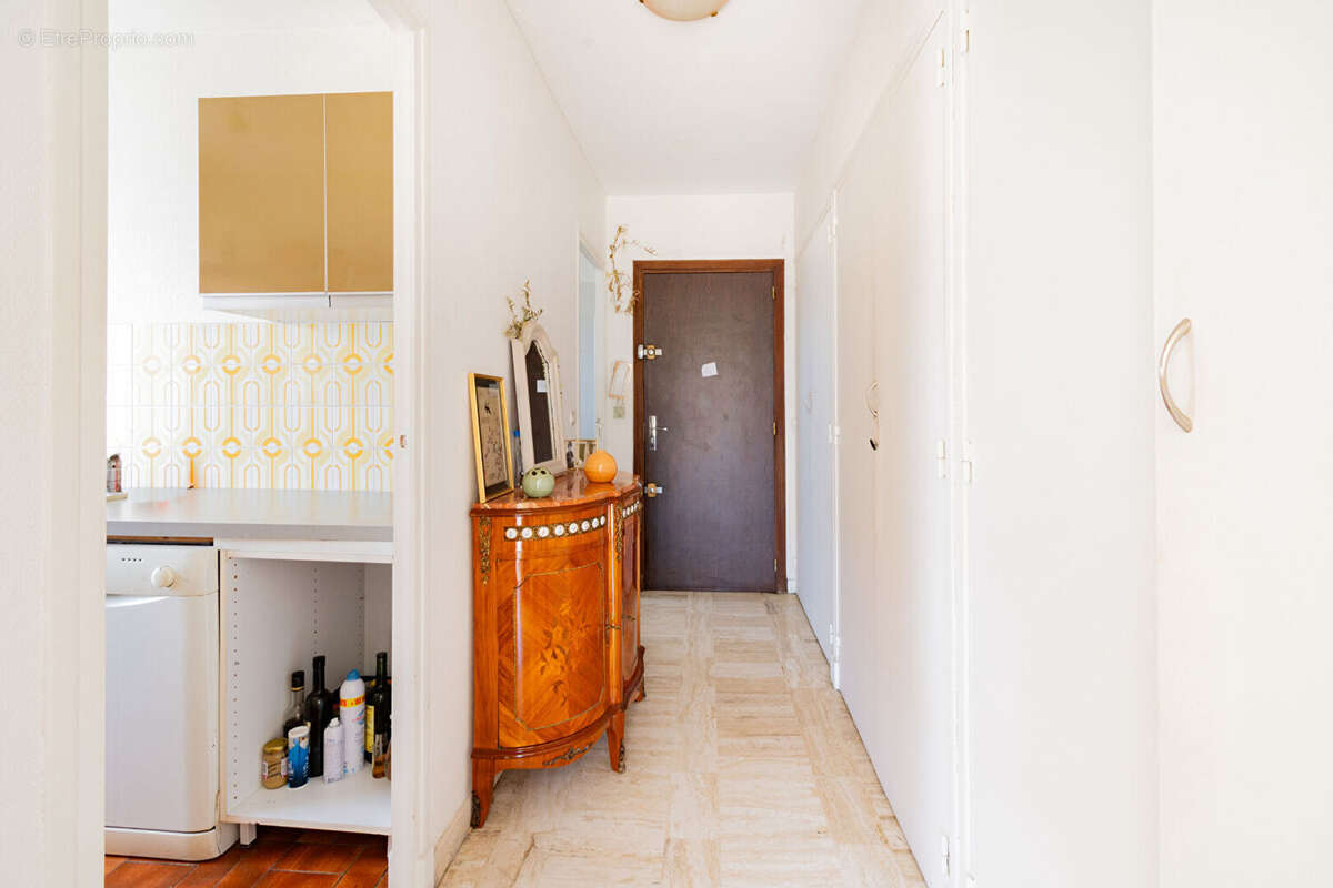 Appartement à MARSEILLE-7E