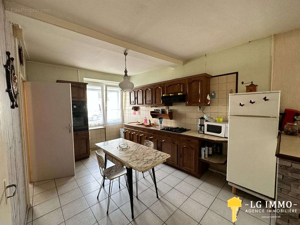 Maison à MORTAGNE-SUR-GIRONDE