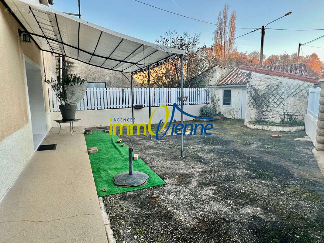 Maison à VALDIVIENNE