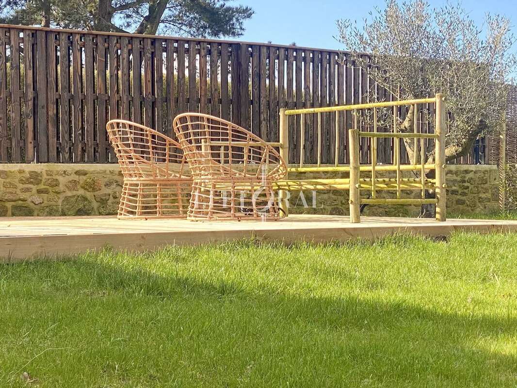 Maison à SAINT-JACUT-DE-LA-MER