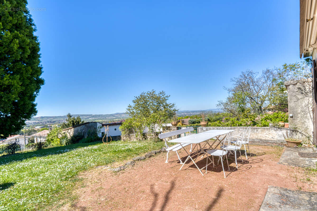 Maison à CHASSELAY