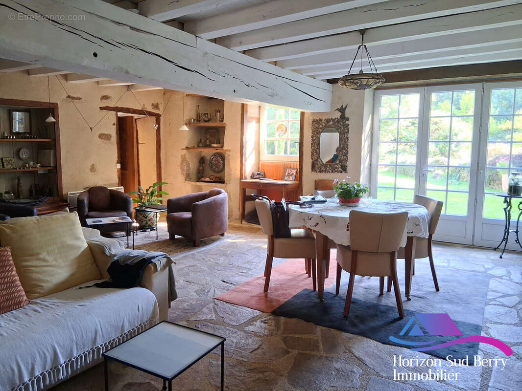 séjour - Maison à VIGOULANT