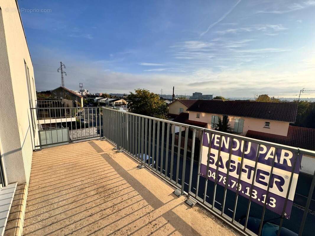   - Appartement à VILLEFRANCHE-SUR-SAONE