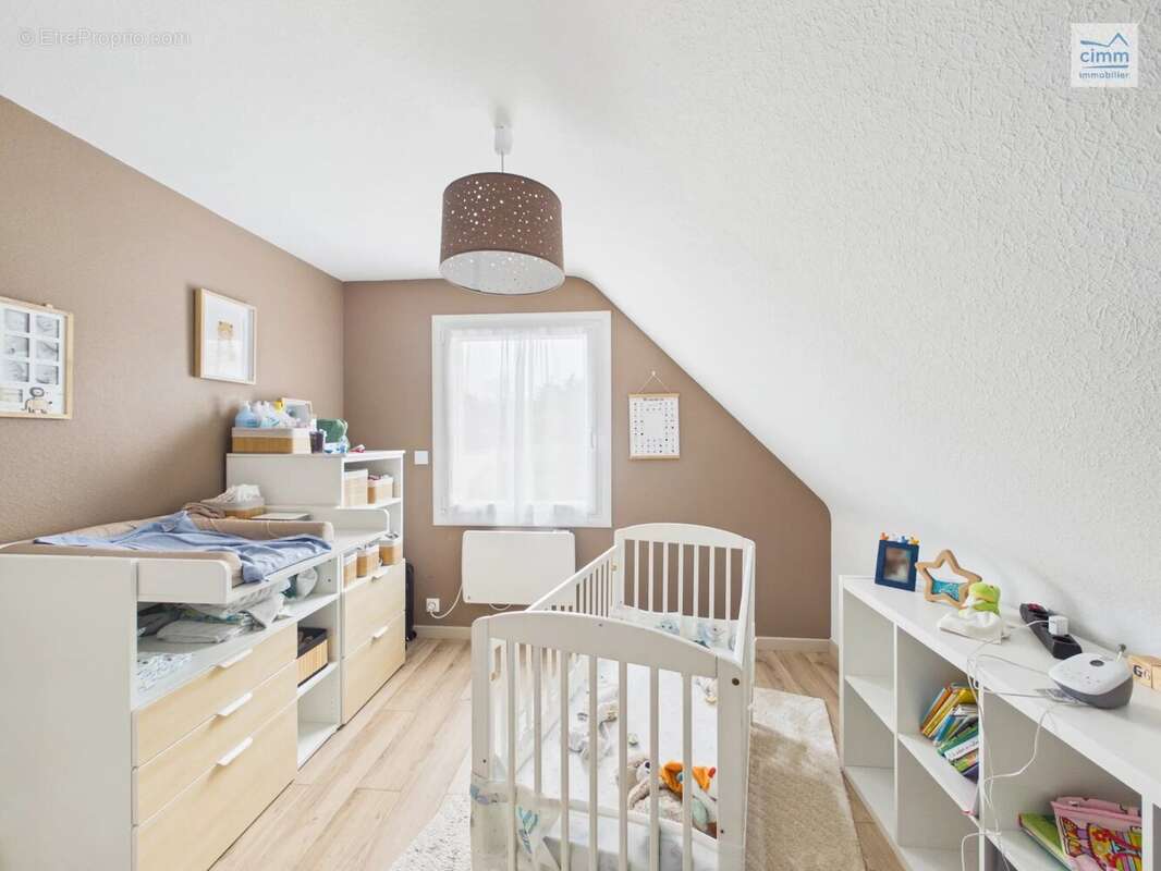 Maison à LES BRULAIS