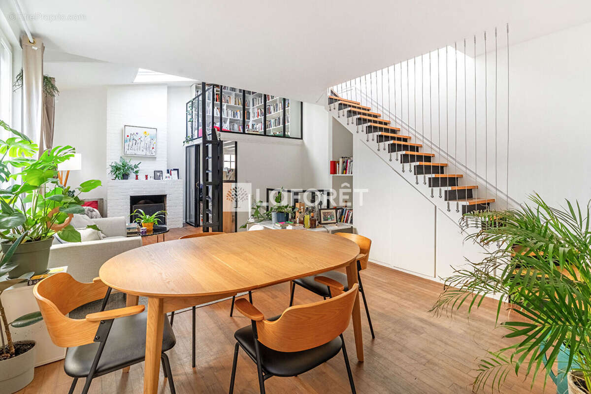 Maison à PARIS-17E