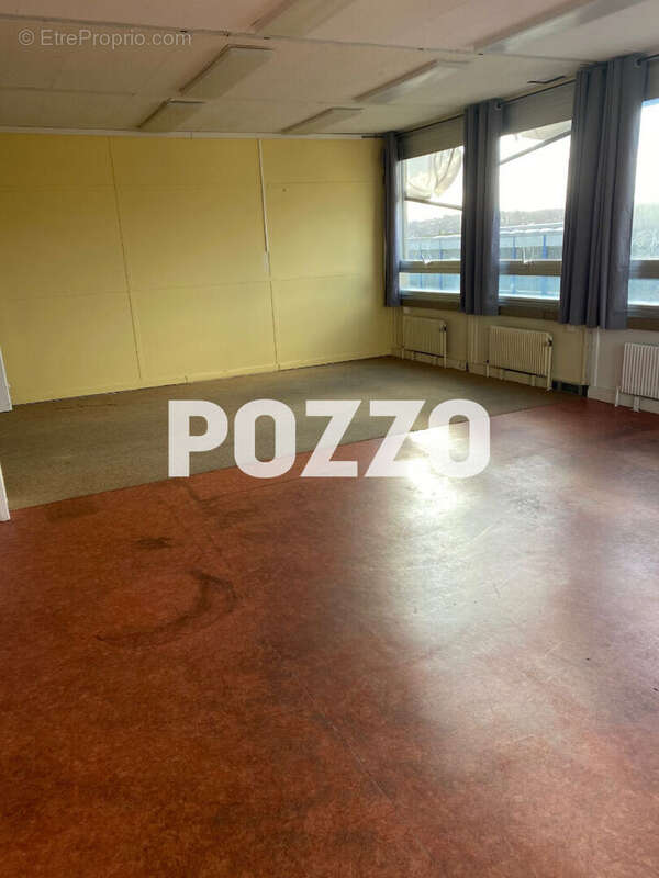 Commerce à QUERQUEVILLE