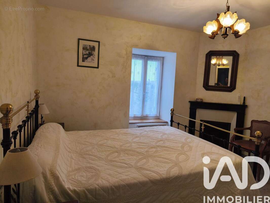 Photo 8 - Maison à CHAMPAGNAT-LE-JEUNE