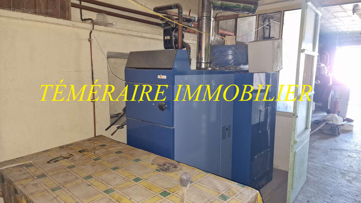 Maison à MONT-SUR-MONNET