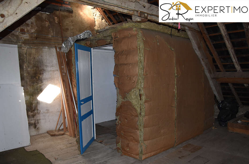 Maison à SAINT-GERVAIS-D'AUVERGNE