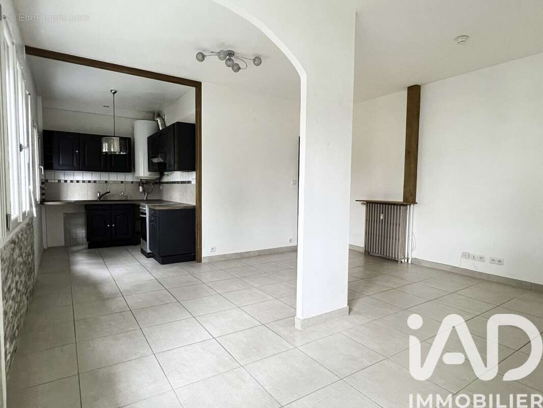 Photo 6 - Appartement à SAINT-MAUR-DES-FOSSES