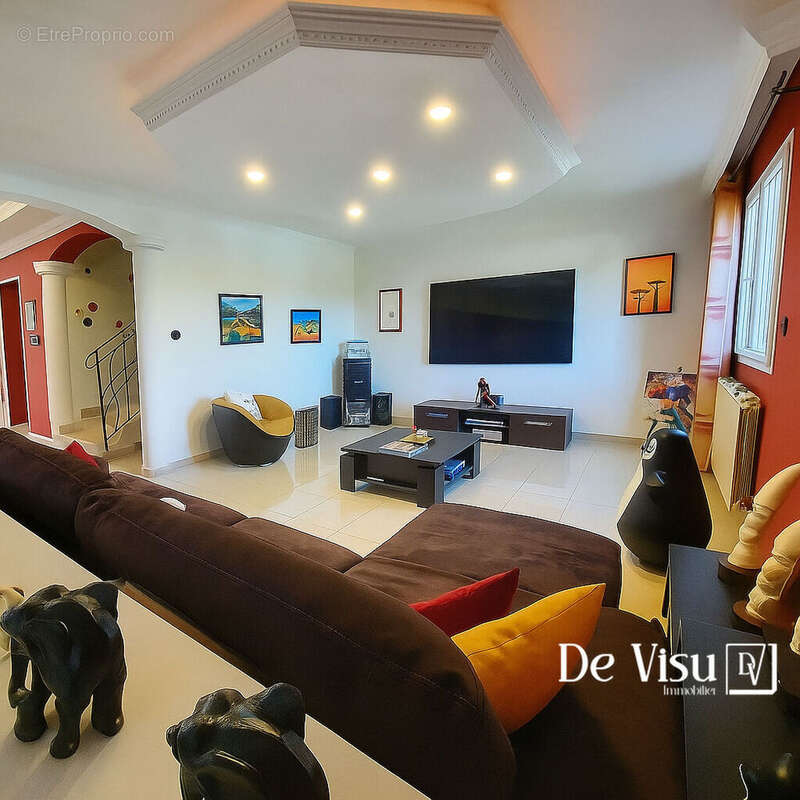 Maison à SAINT-JEAN-DE-VEDAS