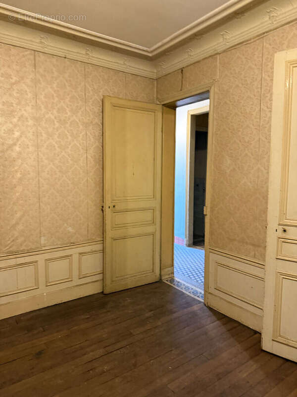 Commerce à MONTREUIL