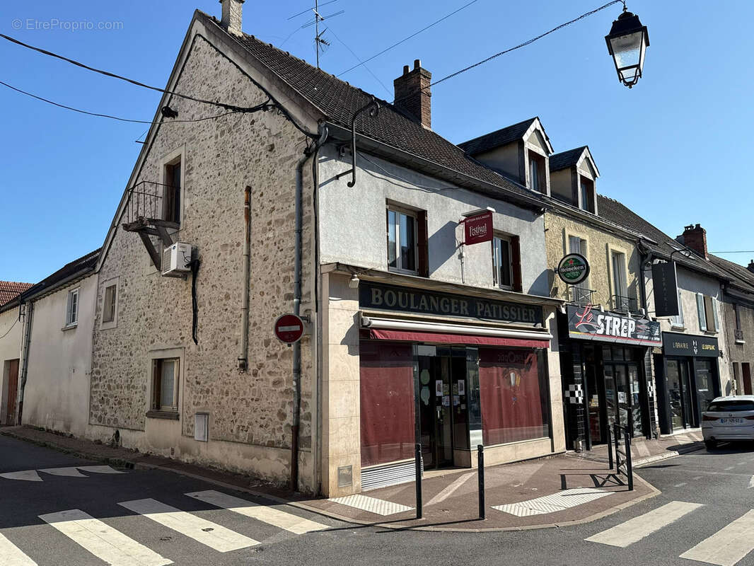 Appartement à ETRECHY