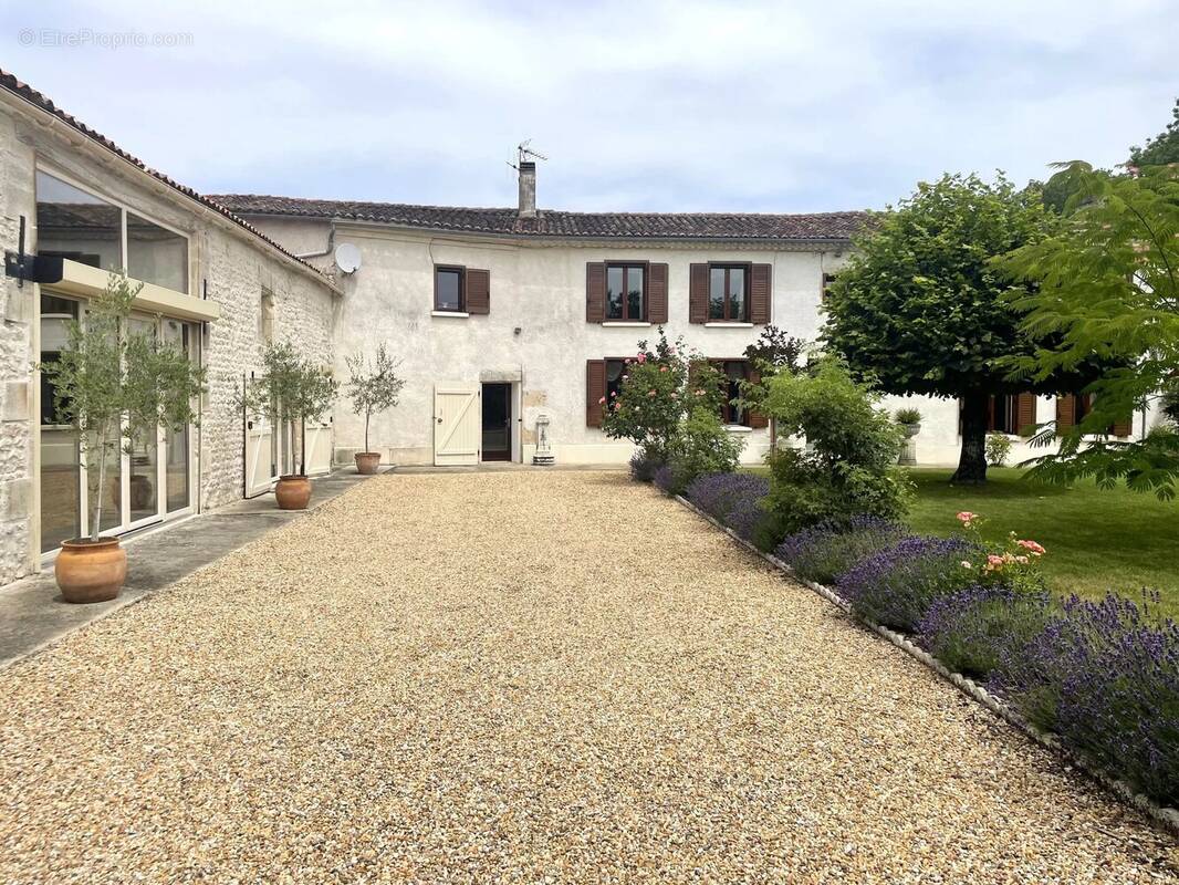 Belle maison pleine de possibilités - photo 20