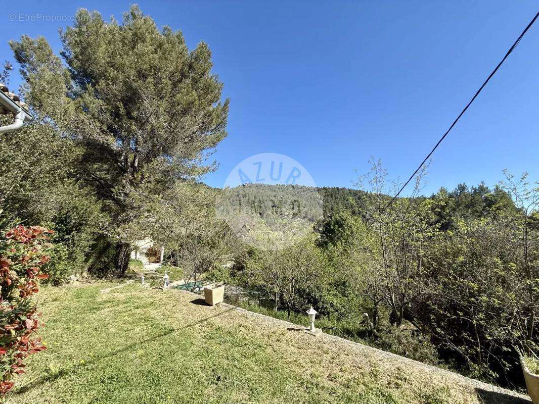 Maison à ROQUEVAIRE