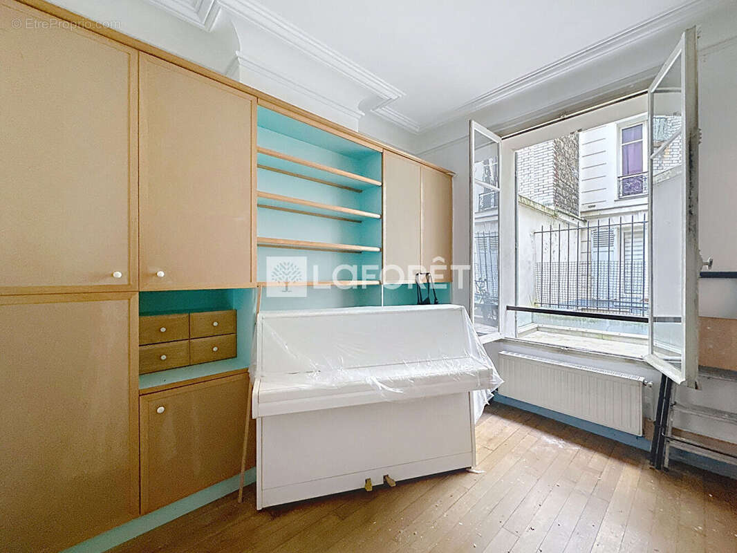 Appartement 58m² - 3 PIECES- RANELAGH - photo 2