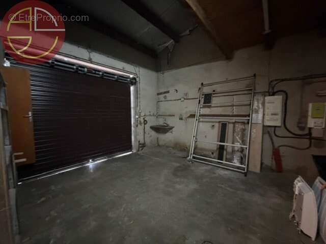 Commerce 669 m² à Castanet-Tolosan  - photo 3