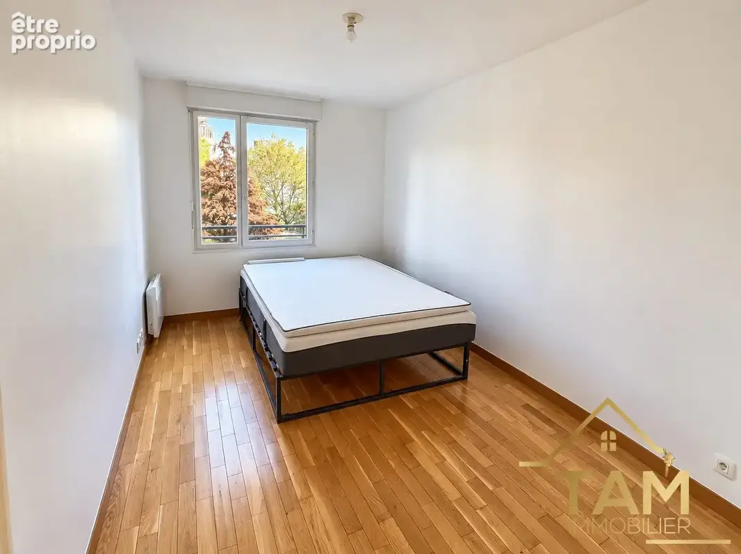 Appartement 3 pièces 71 m² à vendre à Saint-Cyr-L'ecole (78210) - photo 4