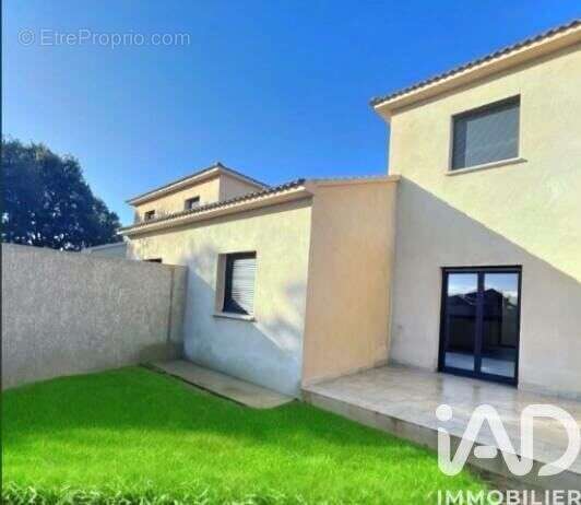 Photo 2 - Maison à PENTA-DI-CASINCA