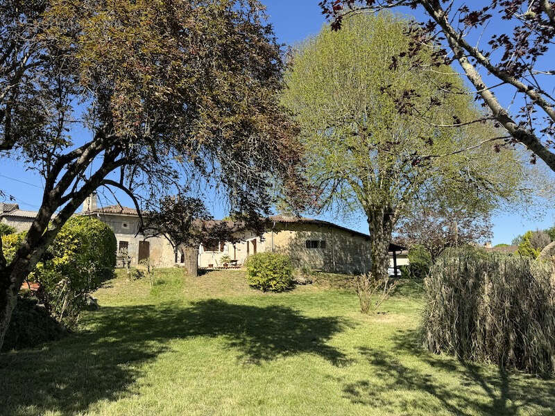 Maison à YVIERS