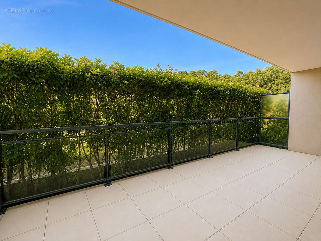 Appartement à LA COLLE-SUR-LOUP