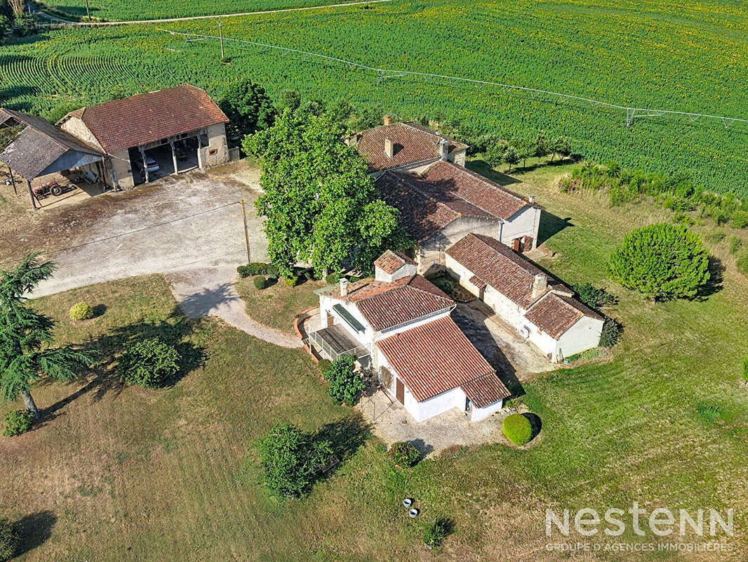 Maison à CASTERA-VERDUZAN