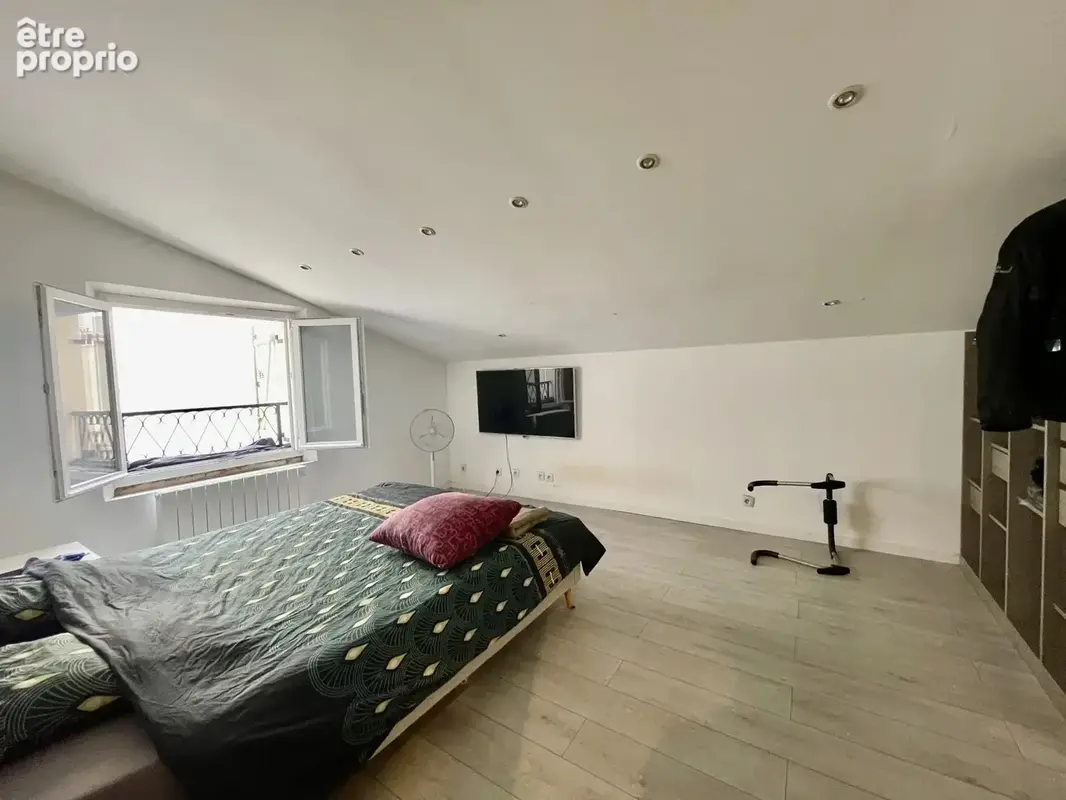 Drancy - centre-ville - maison de ville de type f3 - 88m2 - a deux pas de toutes commodites - photo 12