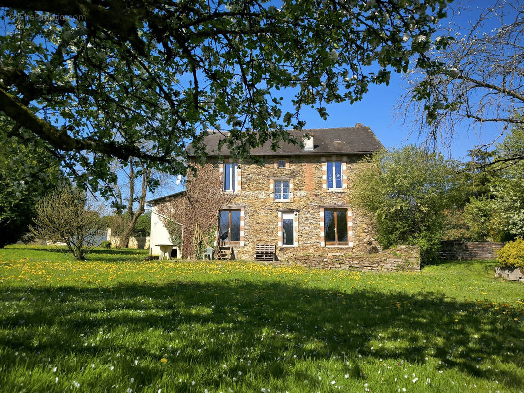 Maison à PAYZAC