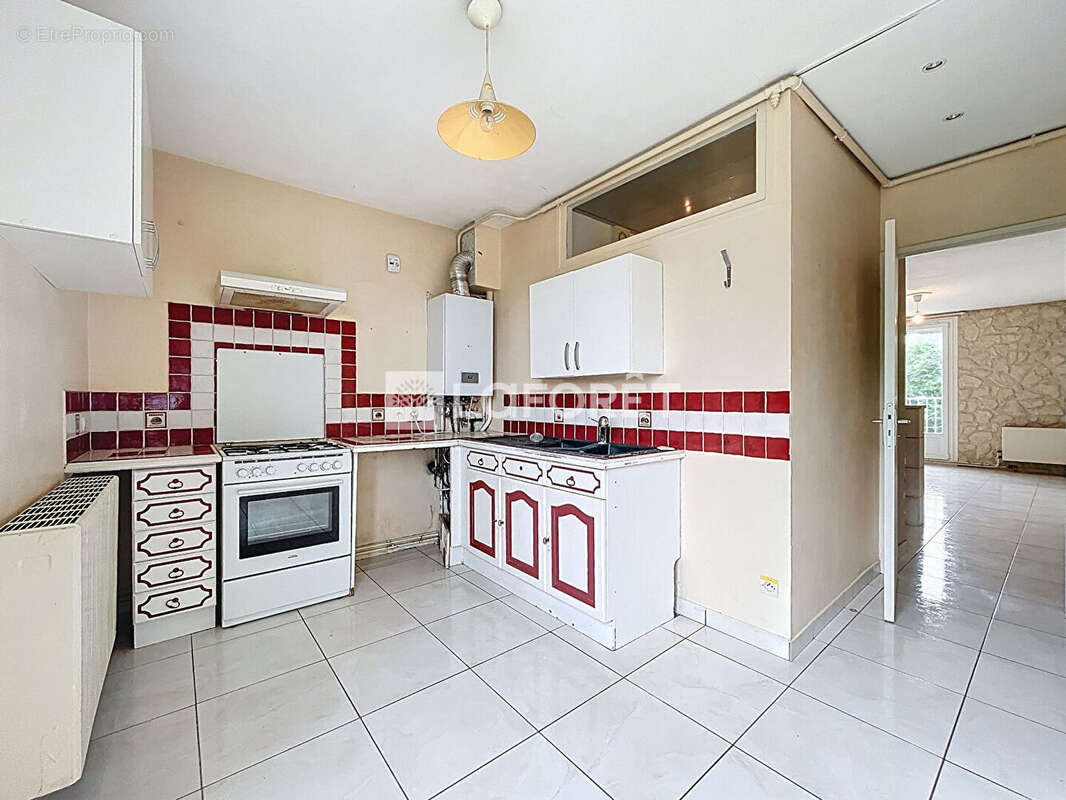 Appartement à SAINT-ETIENNE-DU-ROUVRAY