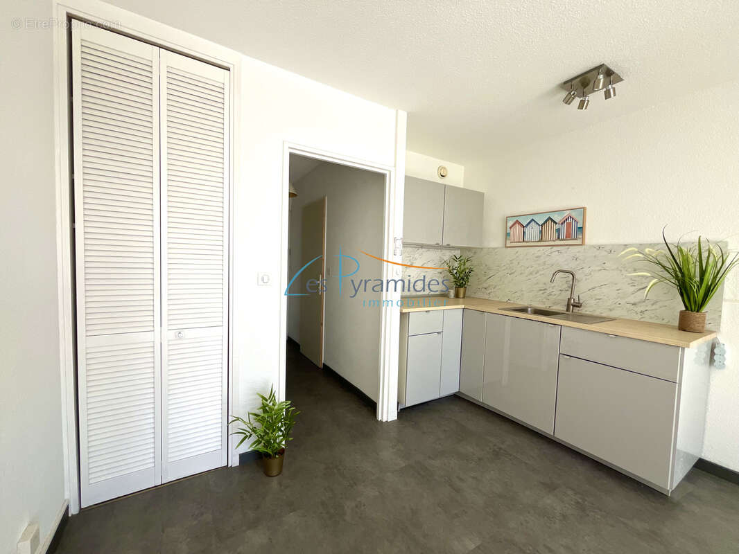 Studio cabine - verdure, mer - parking - photo 6