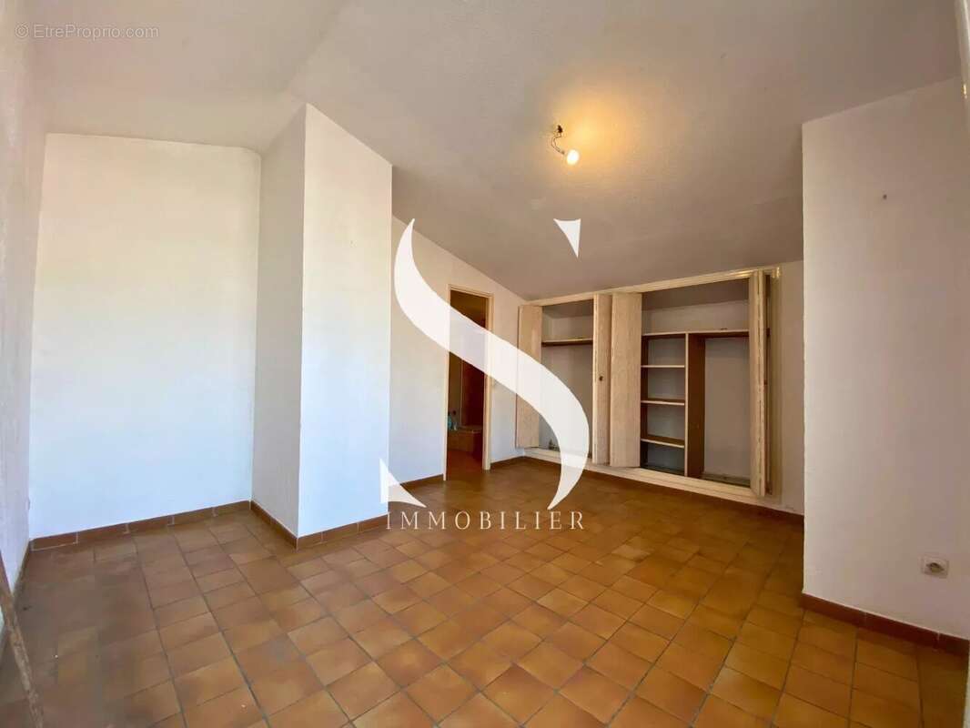 Appartement à VALLAURIS