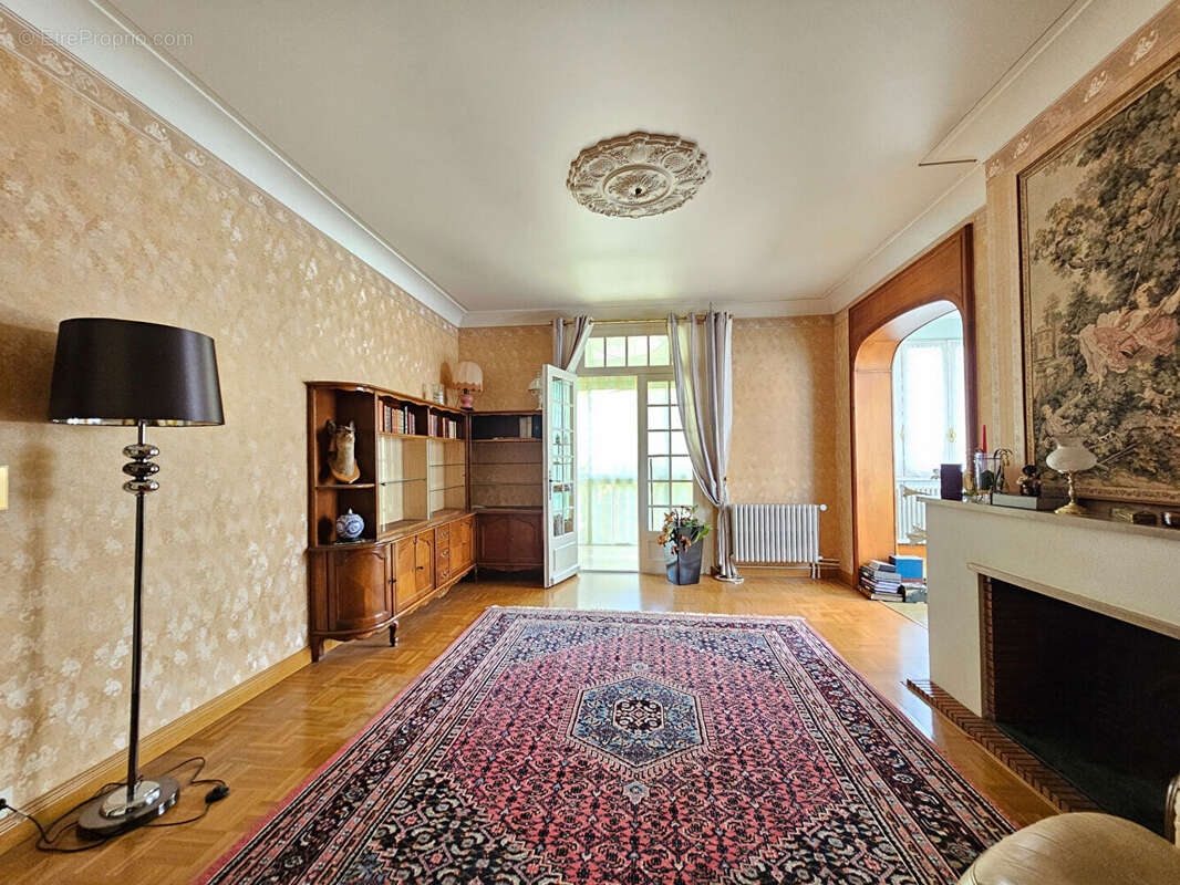 Maison à LA COURONNE