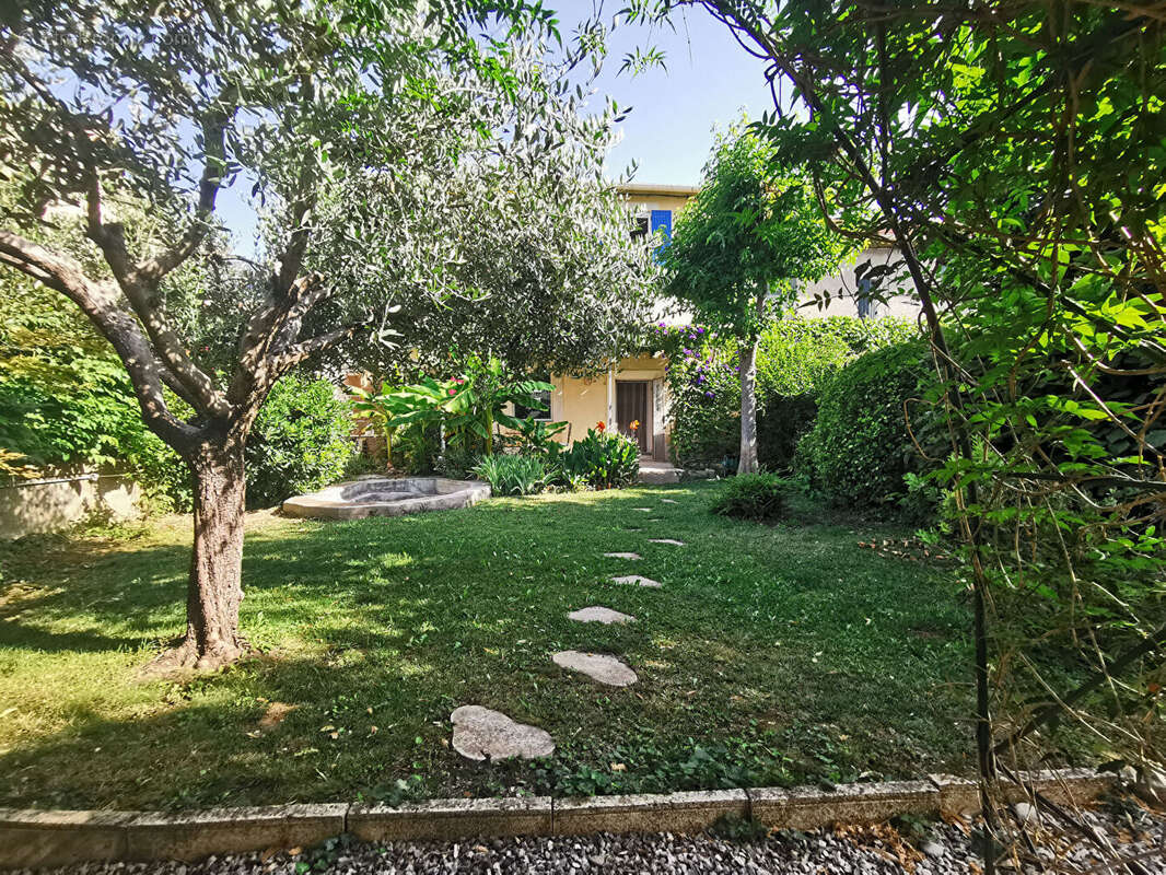 Maison première ceinture Avignon 3 chambres, garage, jardin - photo 6
