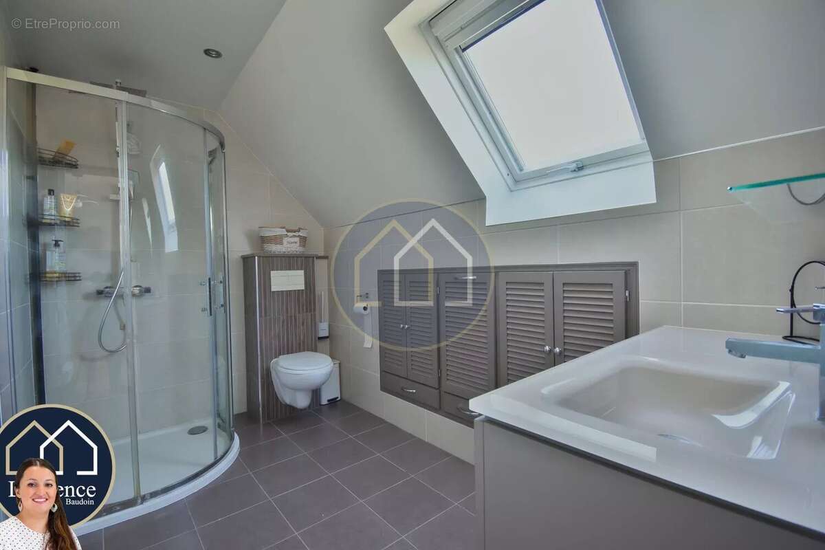 Maison à TREMBLAY-LES-VILLAGES