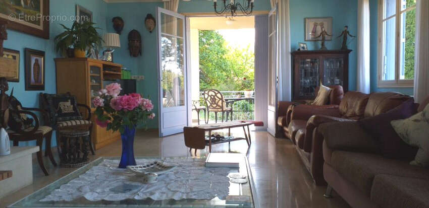 Maison à SAINT-NICOLAS-DE-LA-GRAVE