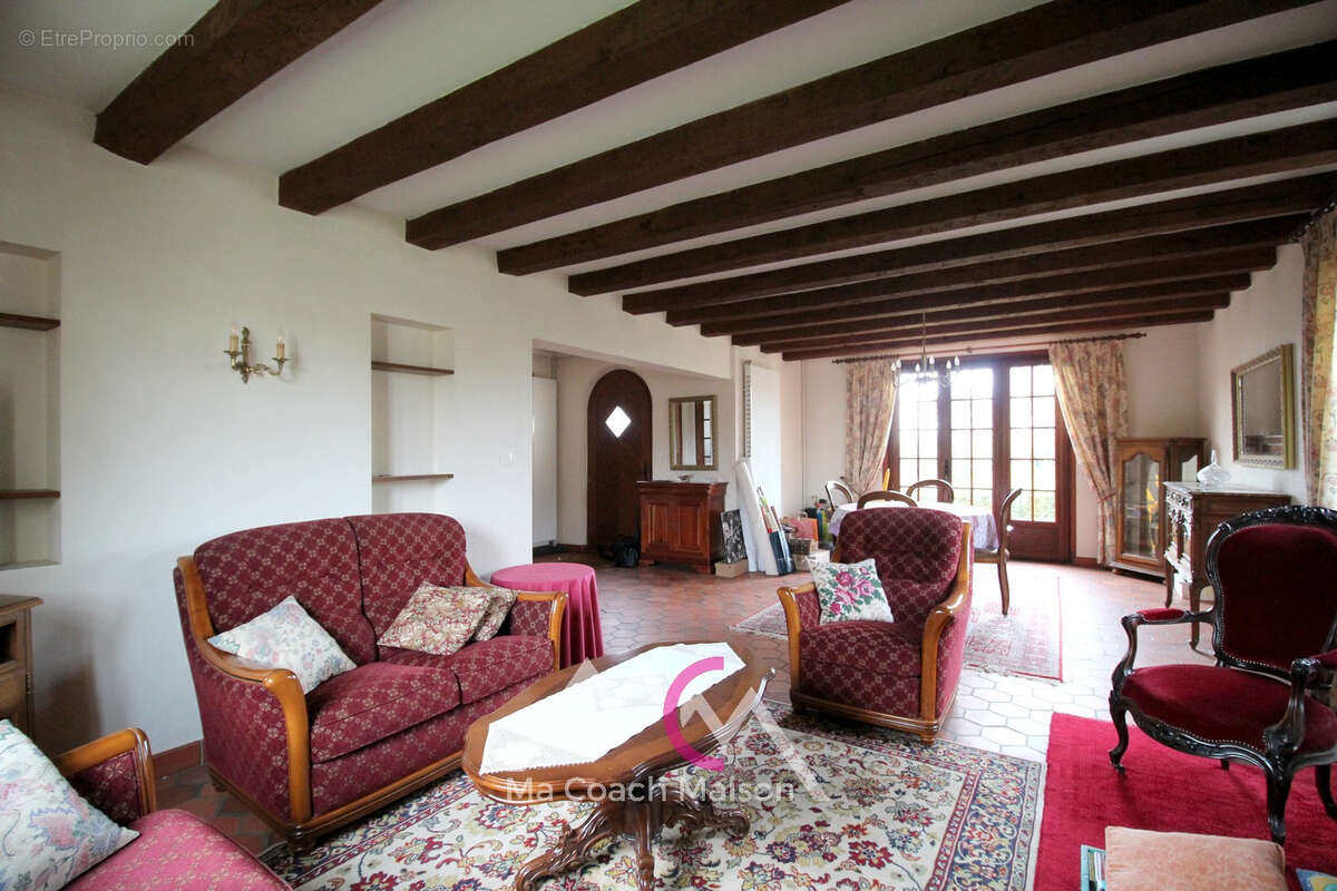 Maison à PLESSE