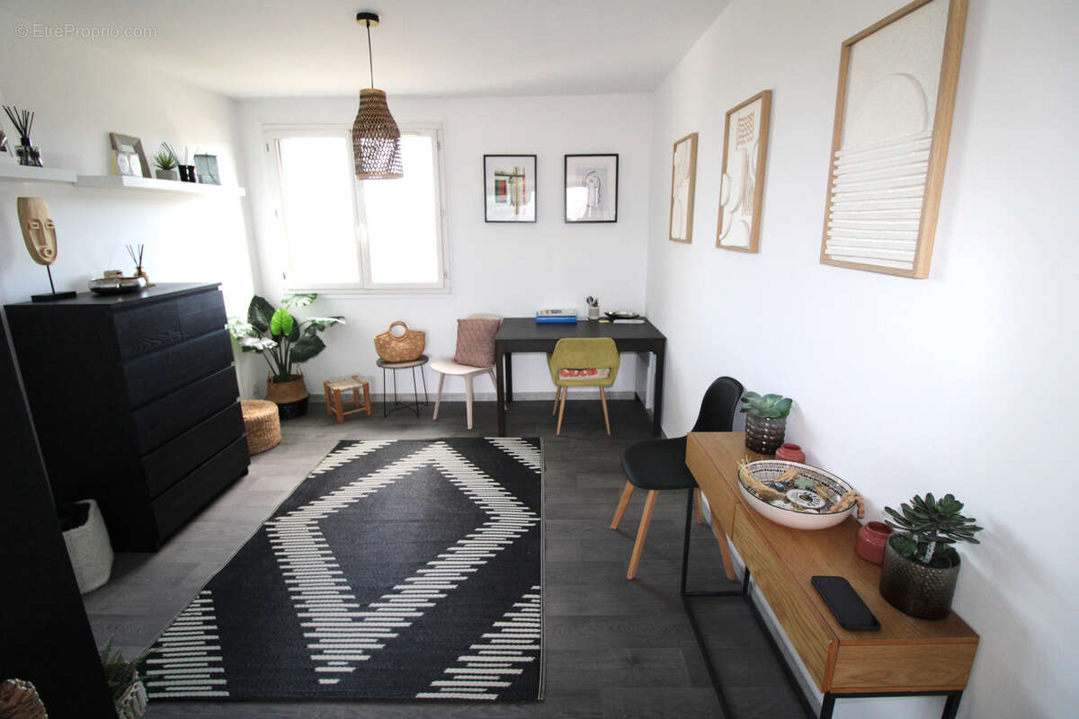 Appartement à MARSEILLE-9E