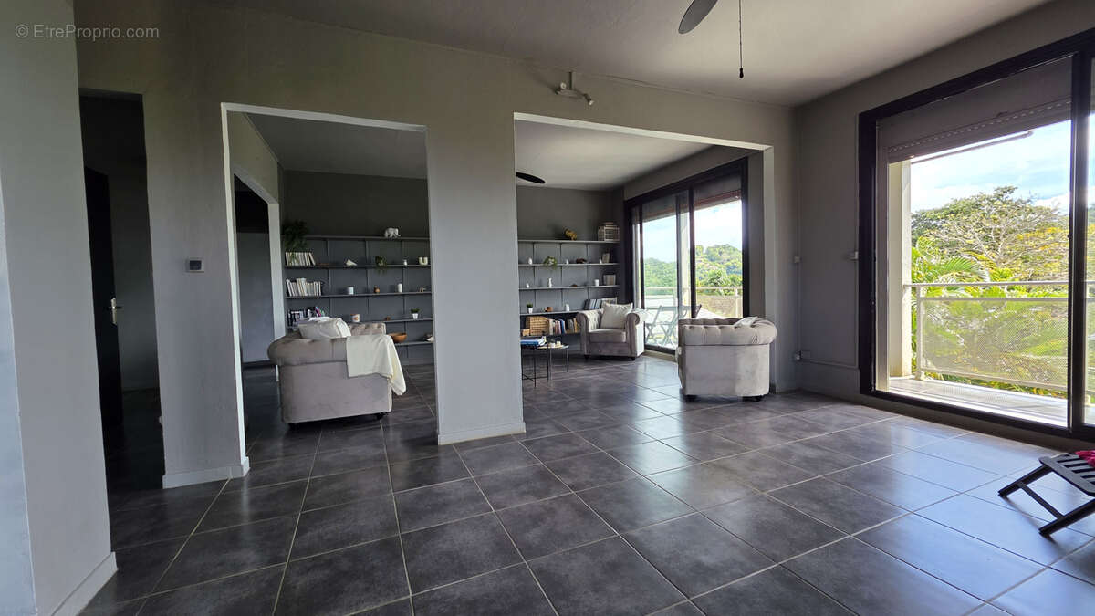 Maison à FORT-DE-FRANCE