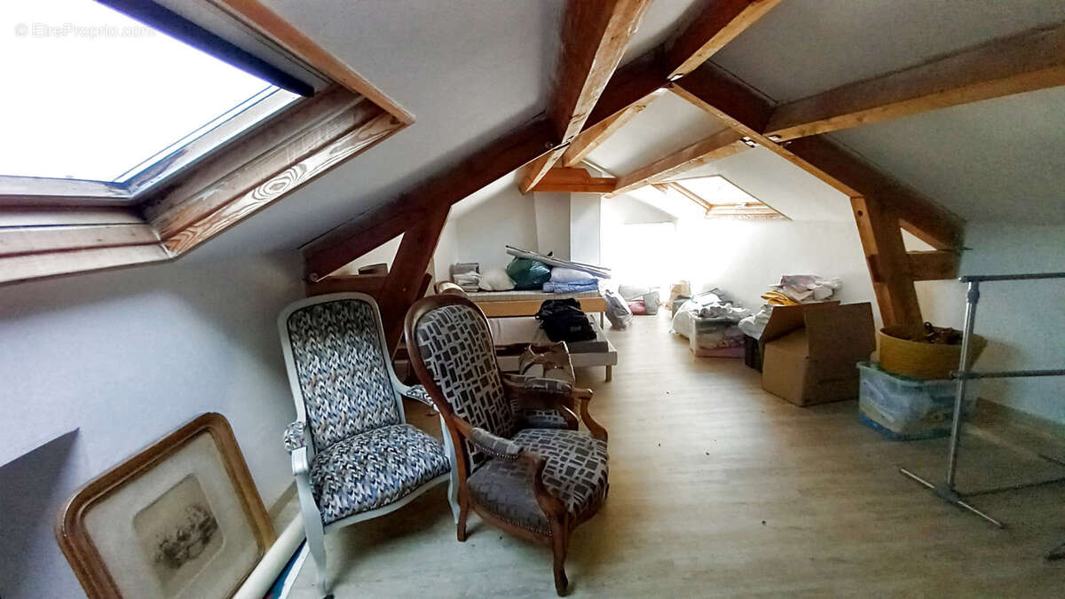 Maison à COLOMBIERES-SUR-ORB