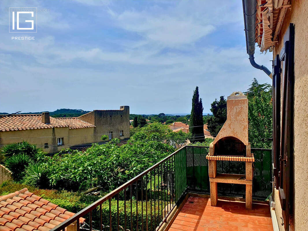 Appartement à SIX-FOURS-LES-PLAGES