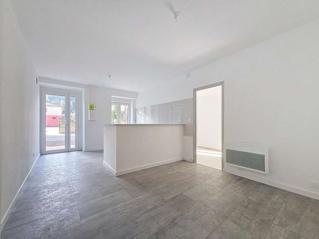 Photo 6 - Appartement à LA TOUR-SUR-ORB