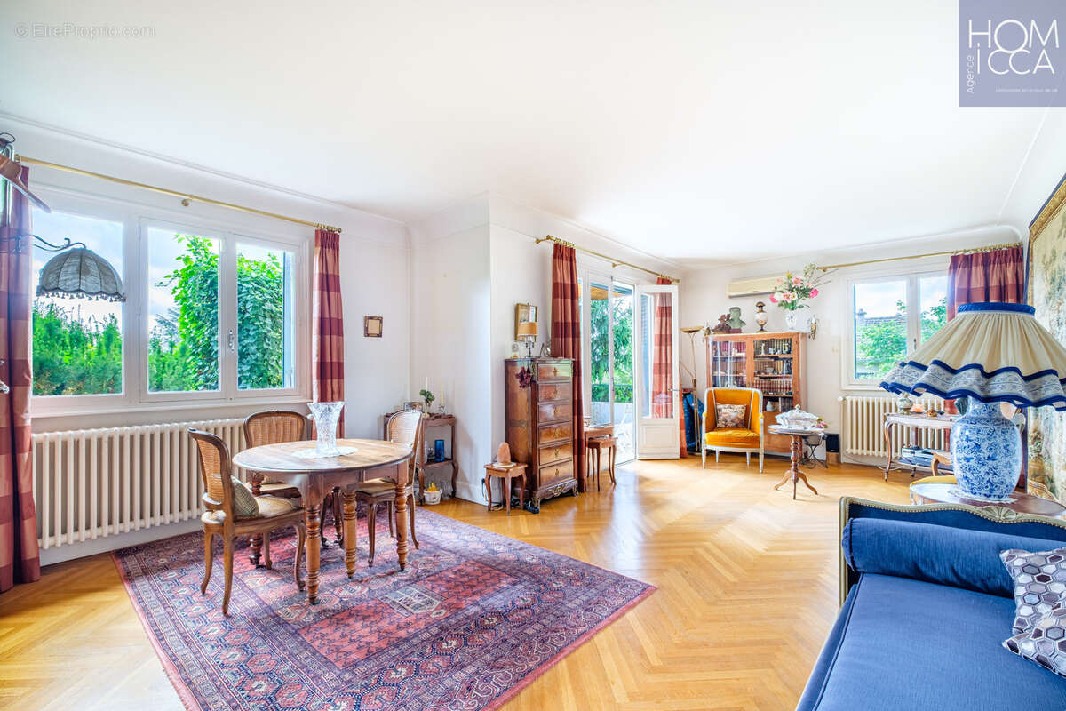 Maison à SAINT-DIDIER-AU-MONT-D'OR
