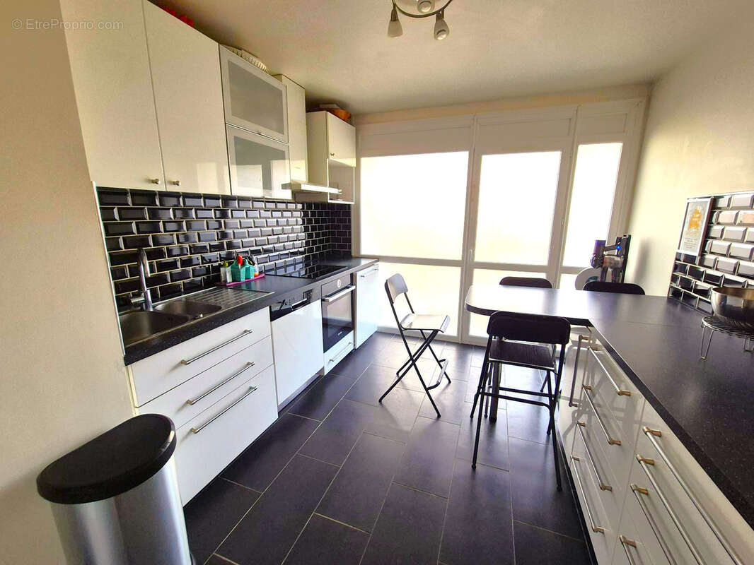 Appartement à VELIZY-VILLACOUBLAY