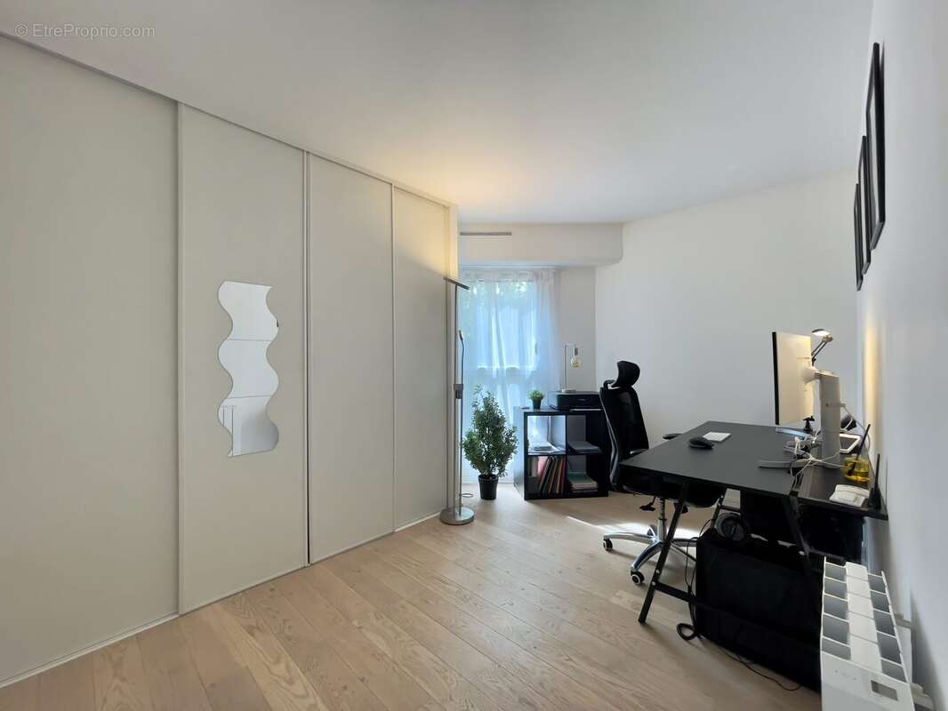 Appartement à VERNEUIL-SUR-SEINE