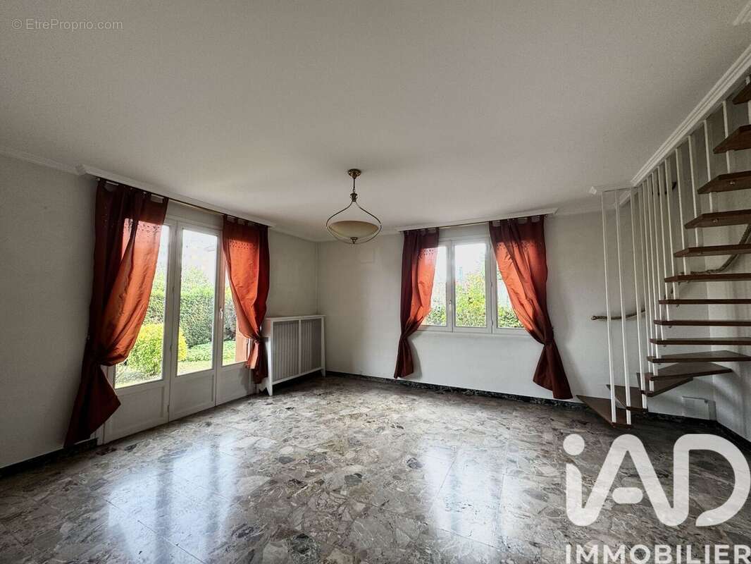 Photo 3 - Maison à CHILLY-MAZARIN