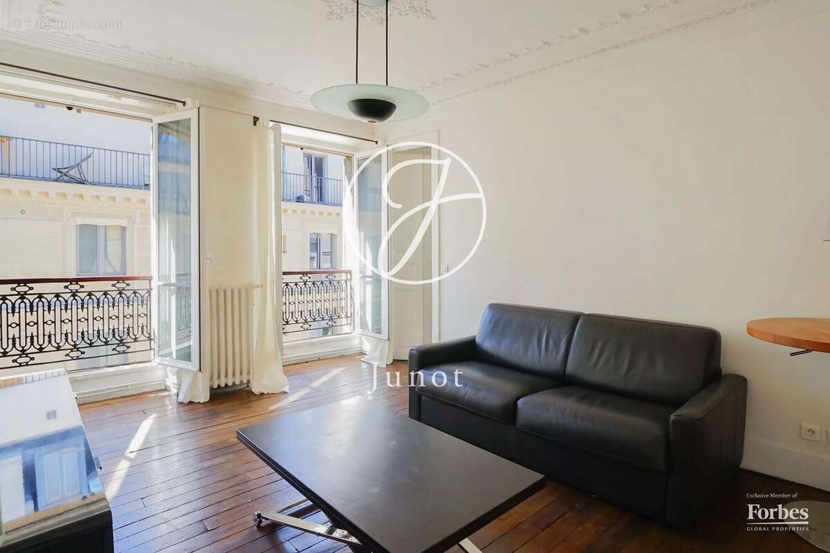 Appartement à PARIS-4E