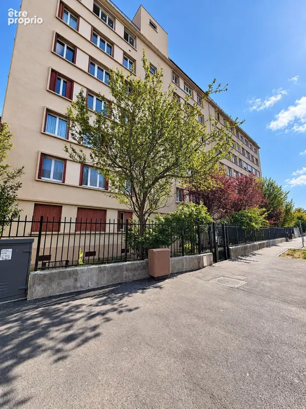 Appartement 2 pièces 40 m² à vendre à Bagnolet (93170) - photo 2